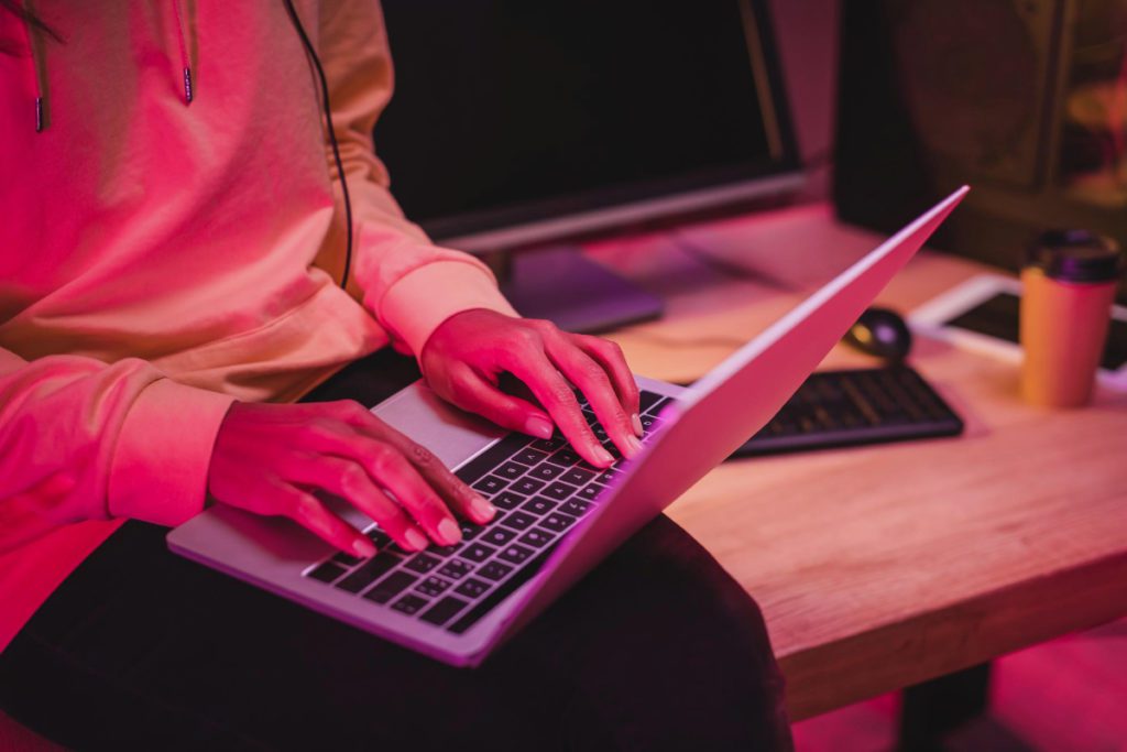 What Are Some Of The Pros And Cons Of Using An Acer Laptop For Gaming