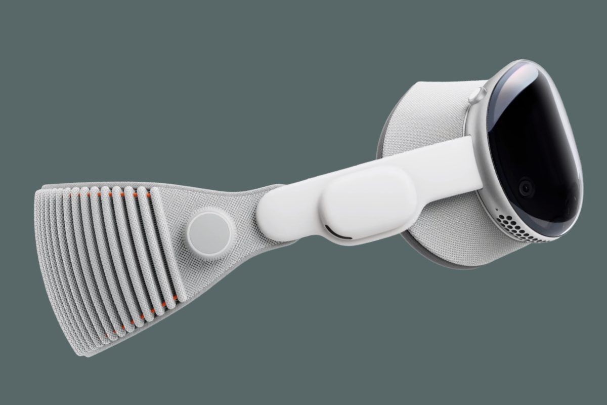 Apple’s Vision Pro Glasses Could be Facing Stiff Competition from Xreal’s New AR Glasses